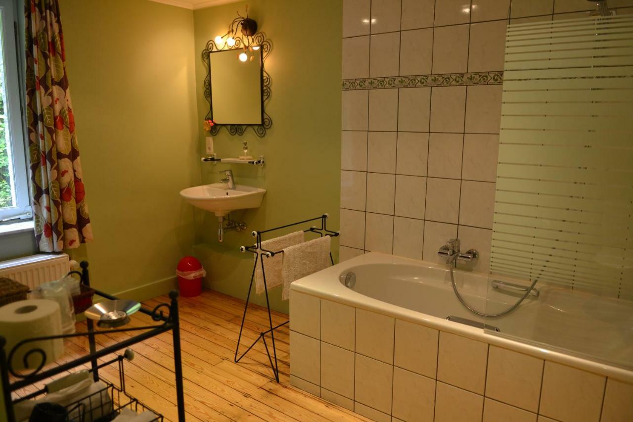 Auberge De Bouvignes 迪南 外观 照片